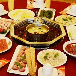 國(guó)內(nèi)火鍋店加盟價(jià)格表公司 選擇成都鼎尊餐飲管理有限責(zé)任公司的優(yōu)勢(shì)與價(jià)值